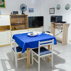 Akesines , Trappitello Italia